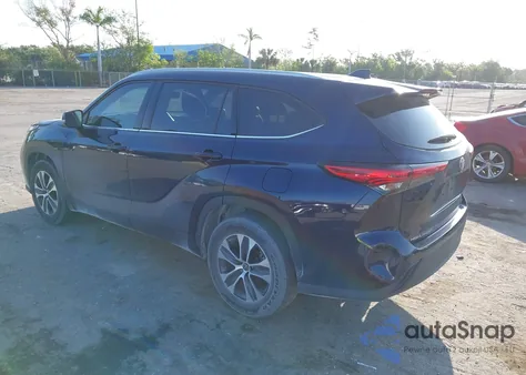 2022 Toyota Highlander Xle из США, поврежденный, VIN 5TDGZRAH9NS541050